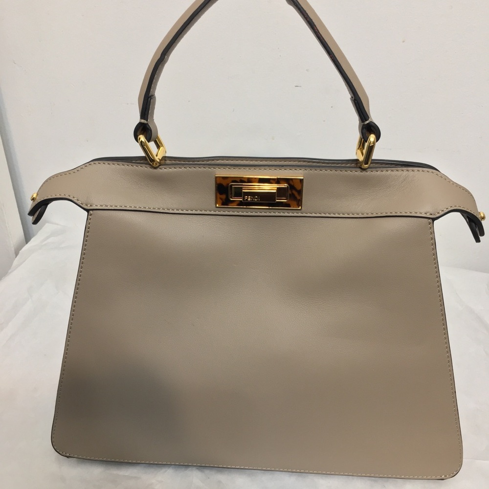 Fendi PeeKaboo Leather Elegant Beige Handbag. Dimensions 3.5x9.5x12. Brand new